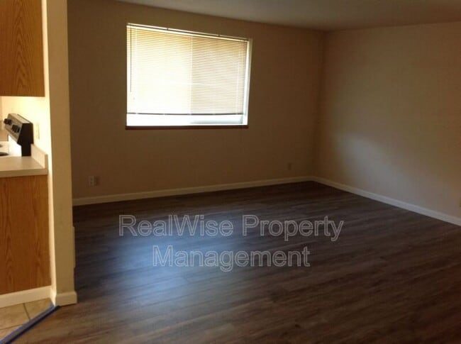 Building Photo - 1339 SW 16th St