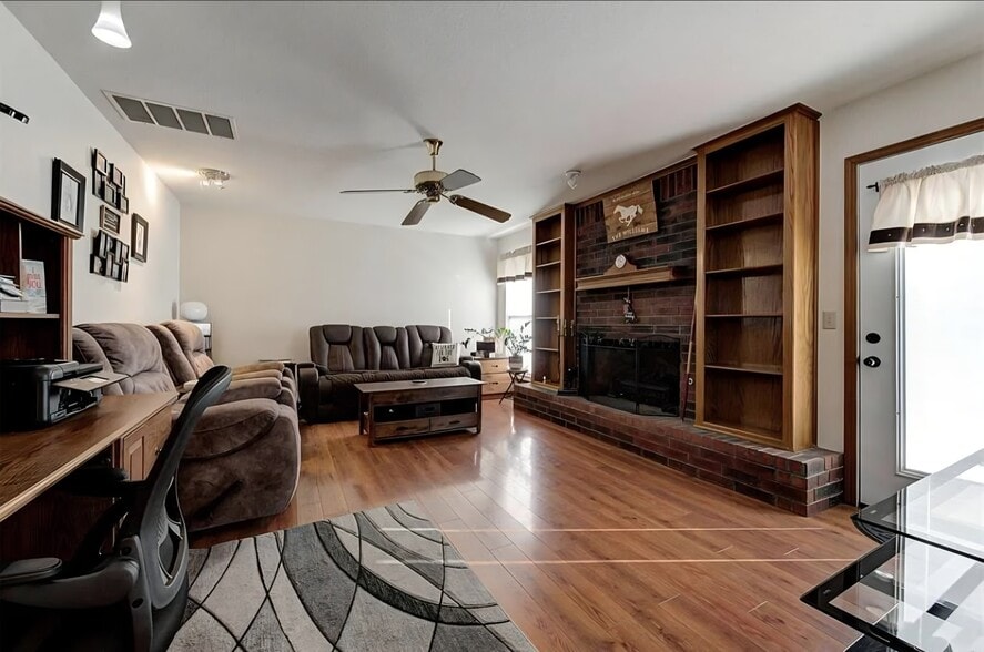 Building Photo - 11500 SW 29th St