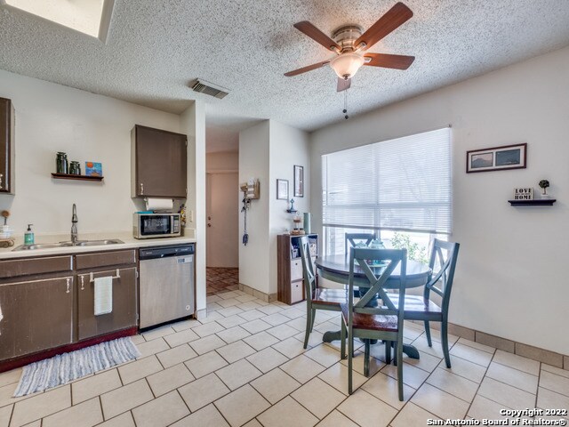 Building Photo - 7654 Branston-