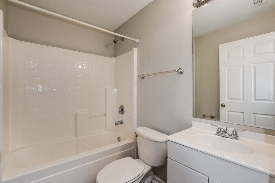 Building Photo - 183 Brightview Dr