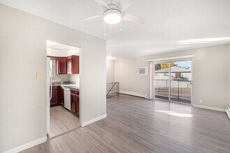 Building Photo - Updated 2 Bed 1 Bath Townhome in HAMPDEN V...