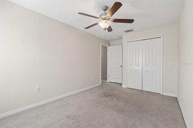 Building Photo - 10687 Lake Montauk Dr