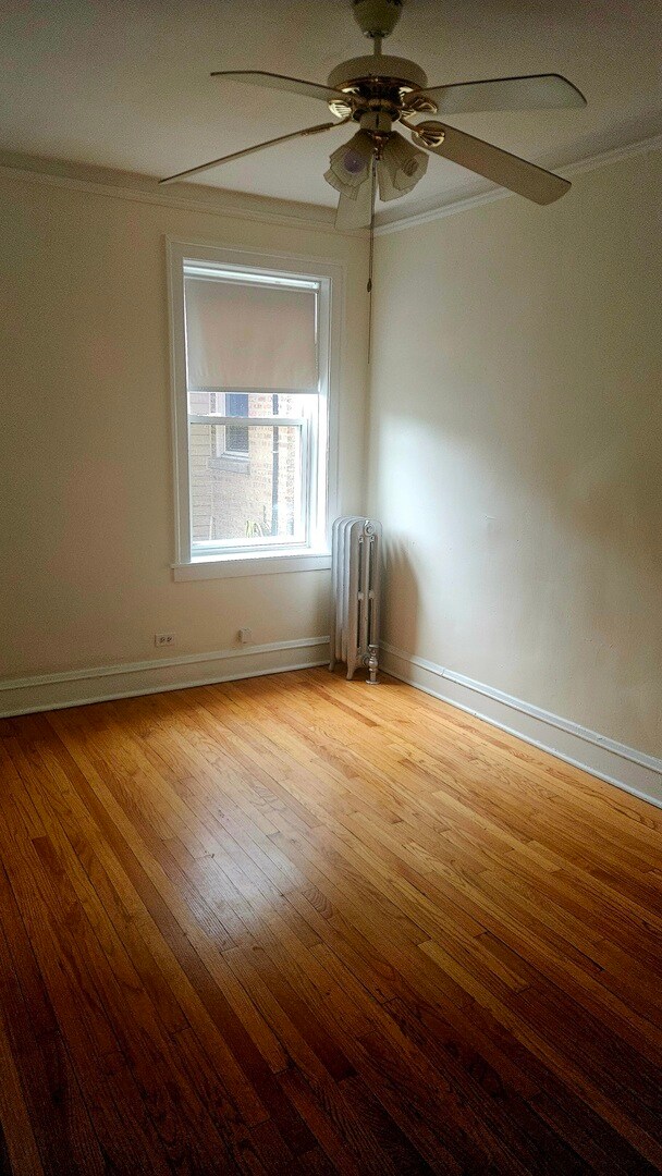 Building Photo - 2454 N Kilpatrick Ave