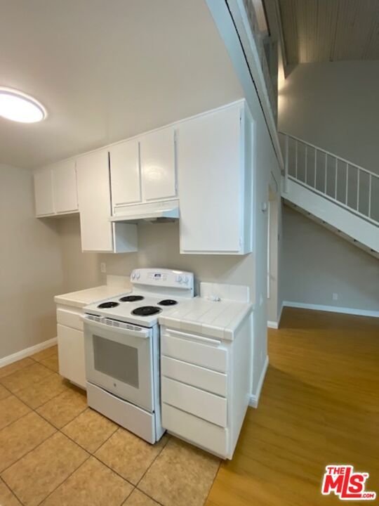 Building Photo - 5460 White Oak Ave
