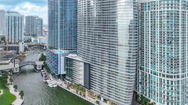 Building Photo - 300 Biscayne Boulevard Way