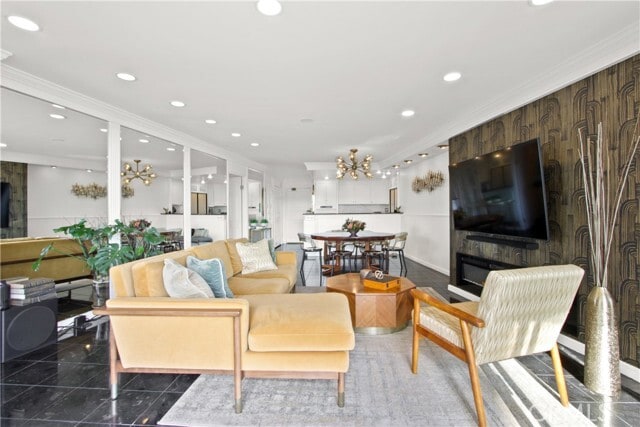 Building Photo - 700 E Ocean Blvd