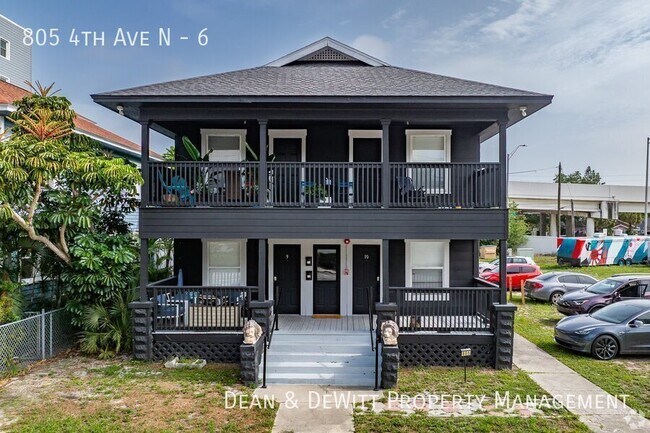 Building Photo - 805 4th Ave N