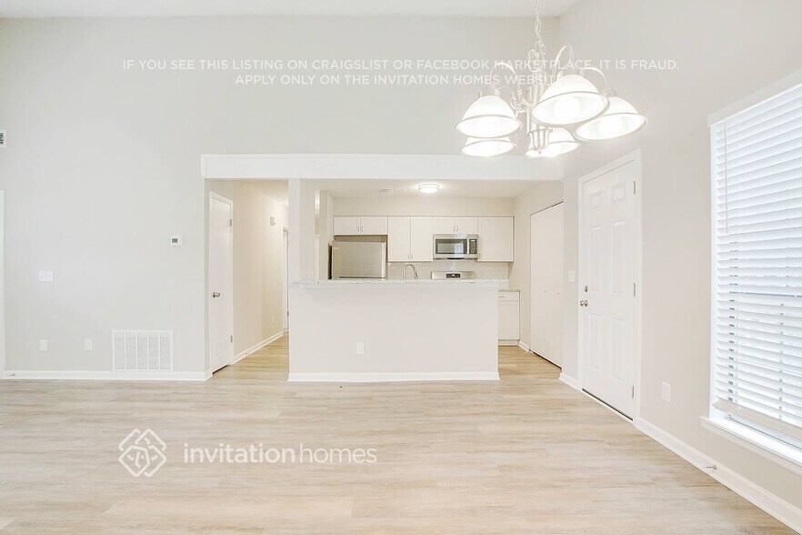 Building Photo - 678 Utoy Cir SW