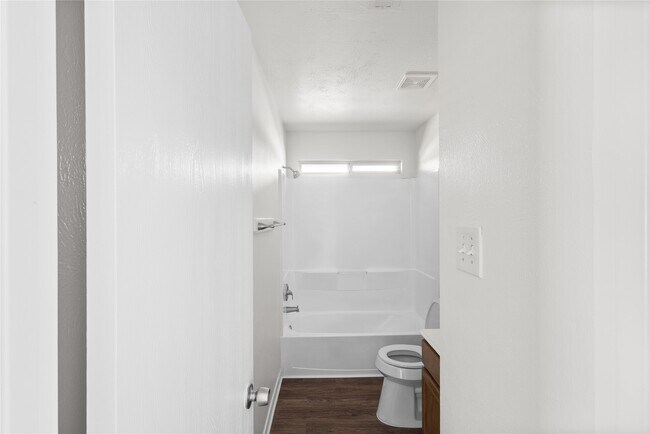 Building Photo - 19138 Larkspur Hills Dr