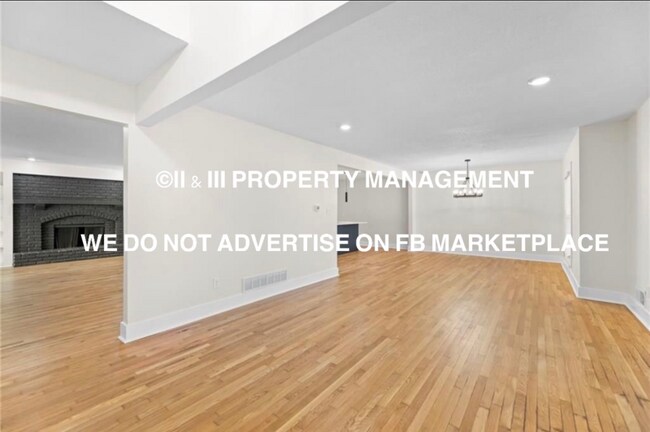 Building Photo - 1421 E Stagecoach Dr