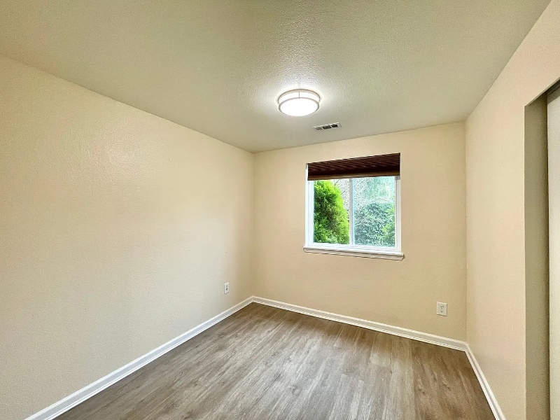 Building Photo - 1825 225th St SE