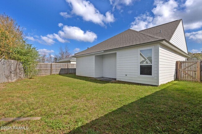Building Photo - 109 Tyreek Dr