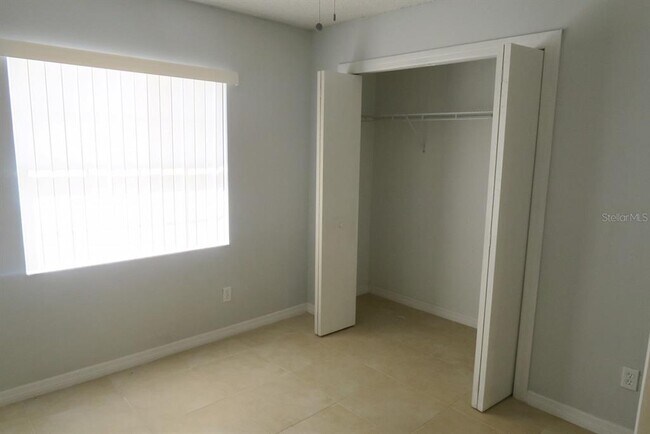 Building Photo - 1513 Sophie Blvd