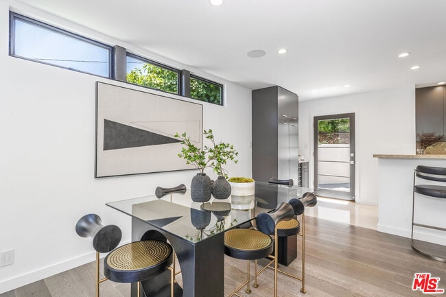 Building Photo - 9834 Wanda Park Dr