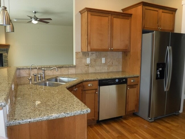 Building Photo - The perfect Eagle home with 3 bed, 3 bath,...