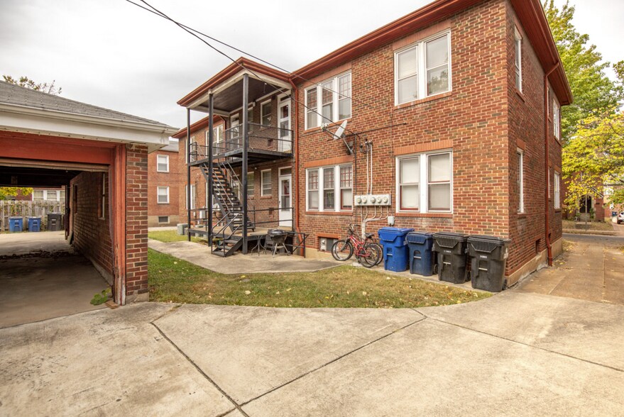 Building Photo - 7234 Amherst Ave
