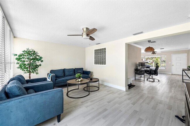 Building Photo - 81 NE 47th St