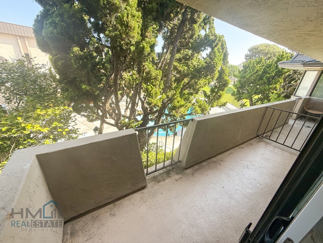 Building Photo - Del Mar Beach Club 2bd/2ba Condo