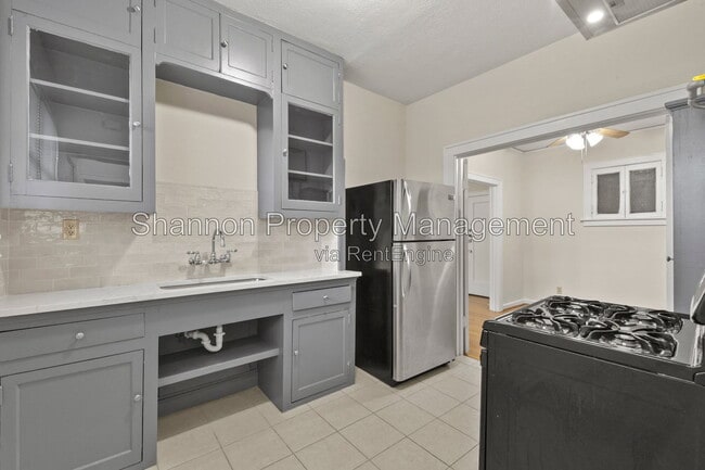 Building Photo - 436 Westmoreland St