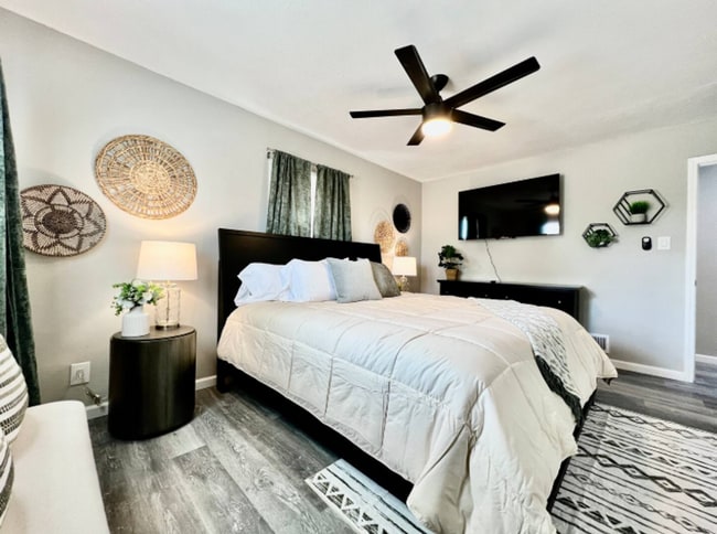 Building Photo - New Pool! Just vibes by the pool. Fully fenced yard