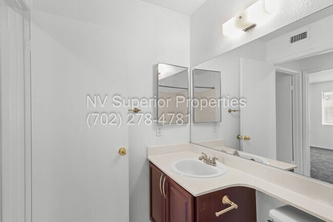 Building Photo - SW!! Spring Valley!! Single Story!!! Covered Patio!!! Fire Place!! Pet Friendly!!! Community Park...