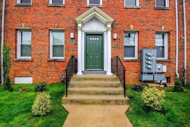 Building Photo - 1353 Adams St NE