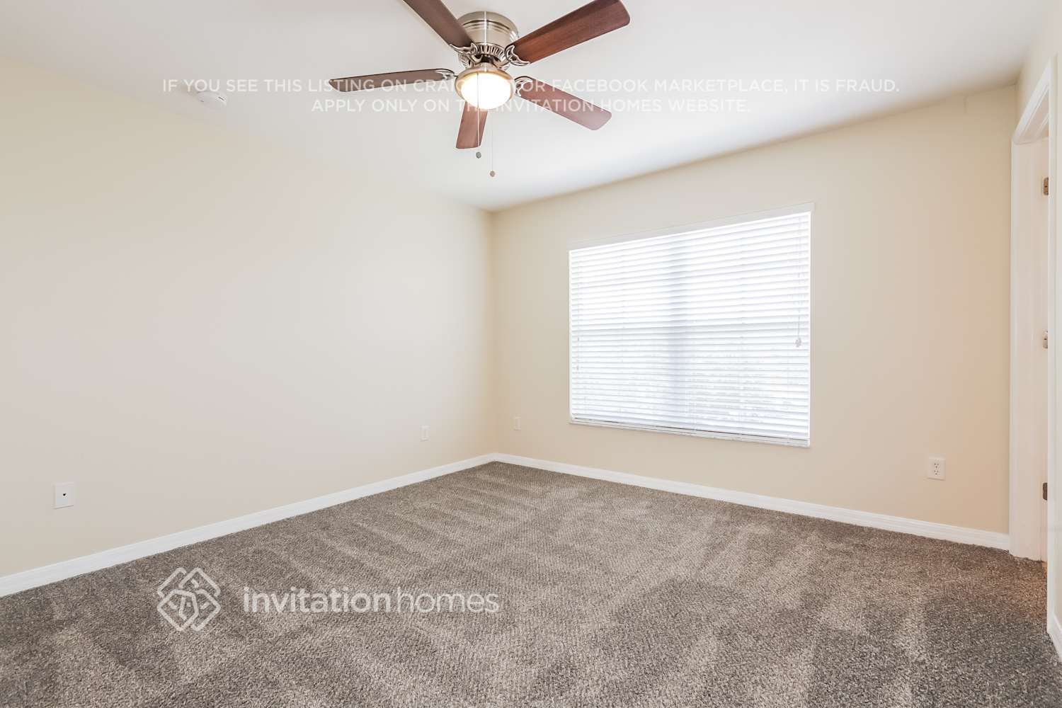 Building Photo - 2561 Lexington Oak Dr