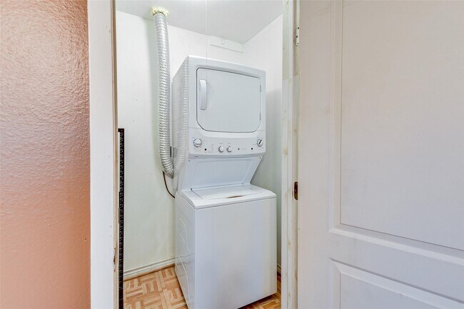 Building Photo - 3224 Timmons Ln