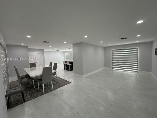 Building Photo - 9275 SW 67th St