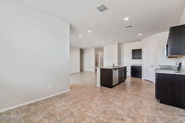 Building Photo - 1075 W Chimes Tower Dr