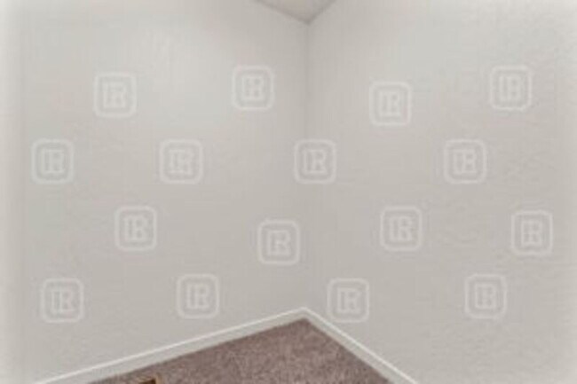 Building Photo - 307 S Grady Ln