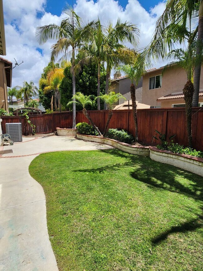 Building Photo - Beautiful Upgraded Home in RSM!