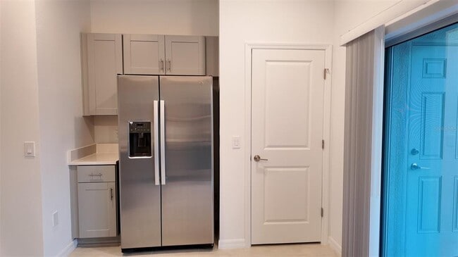 Building Photo - 3240 Skyline Lp