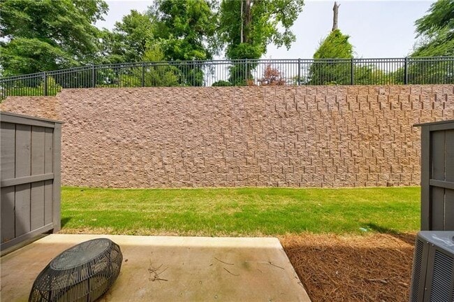Building Photo - 1624 Gunnin Trce NW