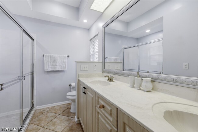 Building Photo - 5778 Greenwood Cir