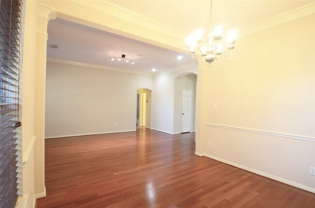 Building Photo - 5702 Fleethaven Ct