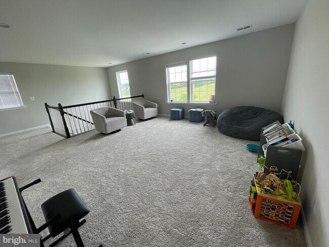 Building Photo - 137 Brandenbury Ct