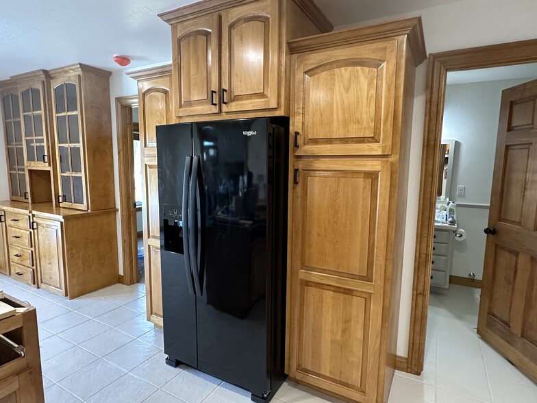 148- kitchen pantry/storage area - 148 Cavil Way