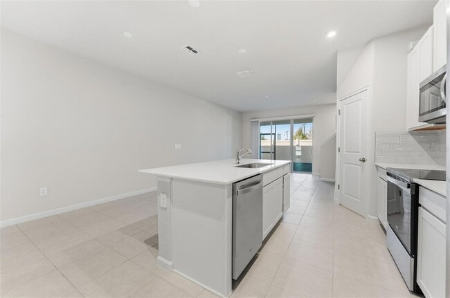 Building Photo - 3264 Timber Xing Ave