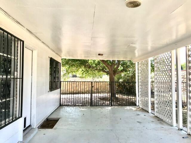 Building Photo - 10387 Yellowstone St