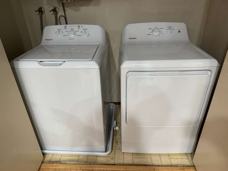 Building Photo - 39993 Fremont Blvd