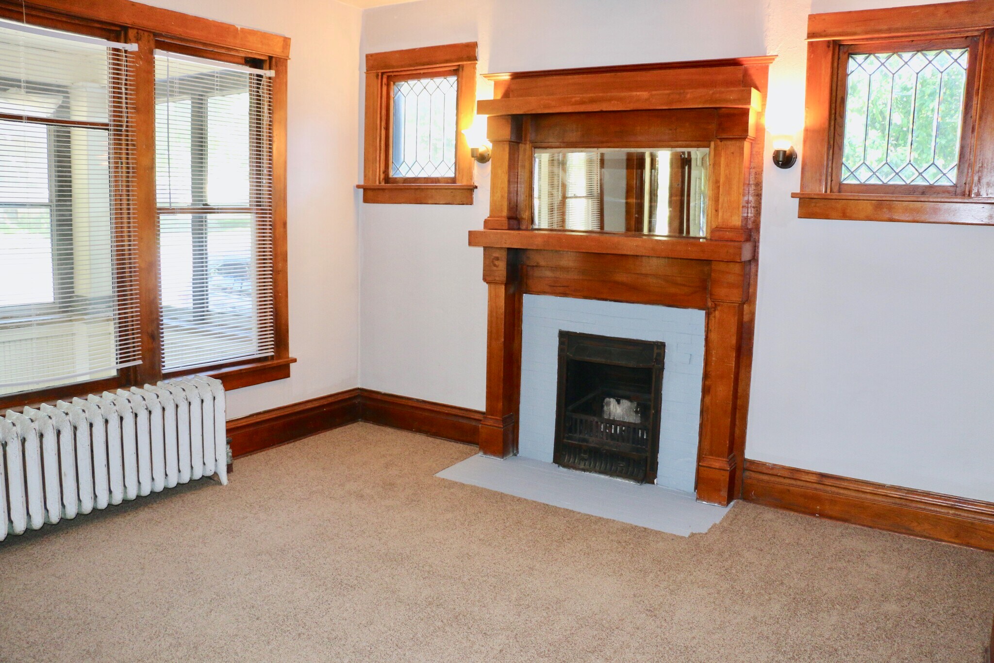 Living Room - 121 Grove St