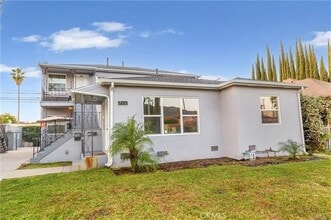 Building Photo - 716 W Glenoaks Blvd