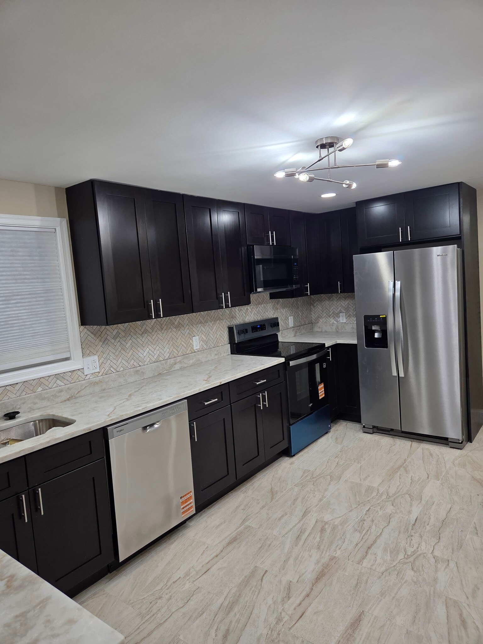 Building Photo - 4239 Glenn Dale Rd