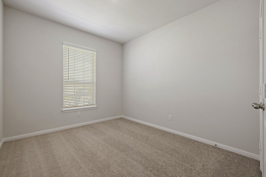 Building Photo - 7642 Tipton Meadow Way