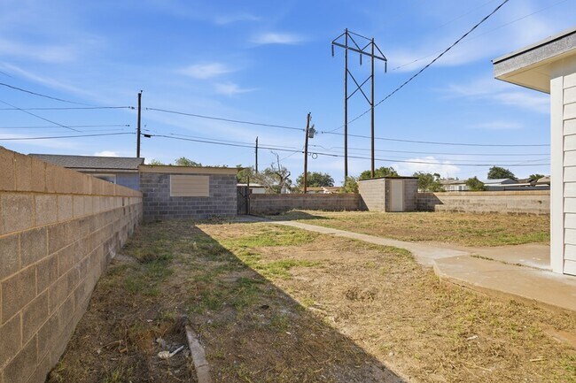 Building Photo - 1213 Patton Dr