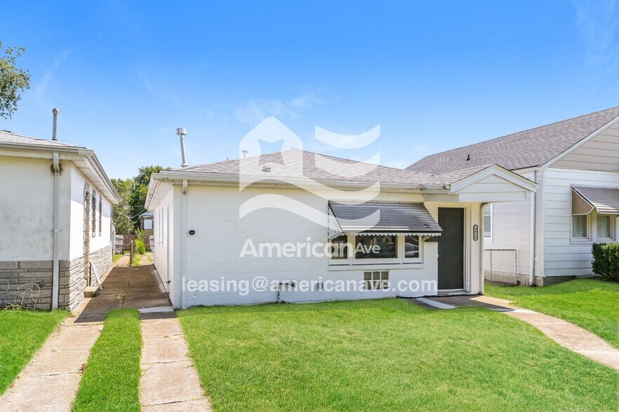 Building Photo - 4424 S 39th St