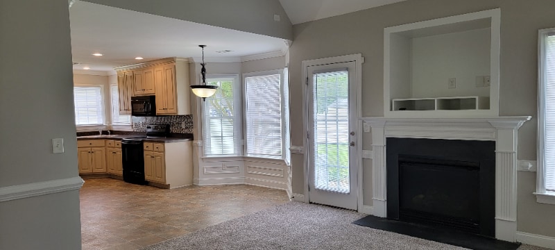 Building Photo - 329 Lafollette Dr