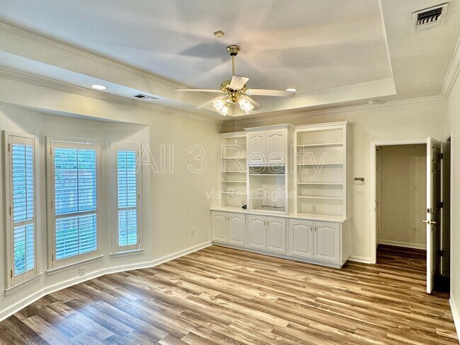 Building Photo - 113 River Chase Ct