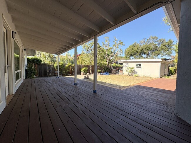 Building Photo - Charming 4-Bedroom Palo Alto Home with ADU...